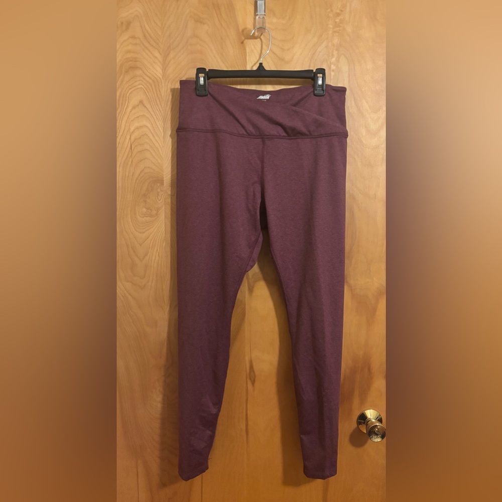 Avia Leggings in Rich Purple Size Large EUC